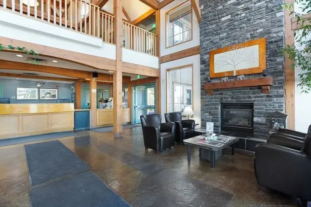 Lakeview Inns & Suites - Okotoks - Lobi
