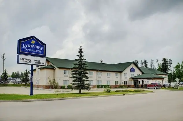 Lakeview Inns & Suites - Whitecourt - Dış Mekan