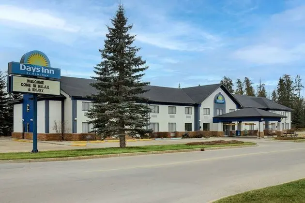 Lakeview Inns & Suites - Whitecourt - Dış Mekan
