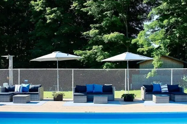 Lakeview Motel and Cottages