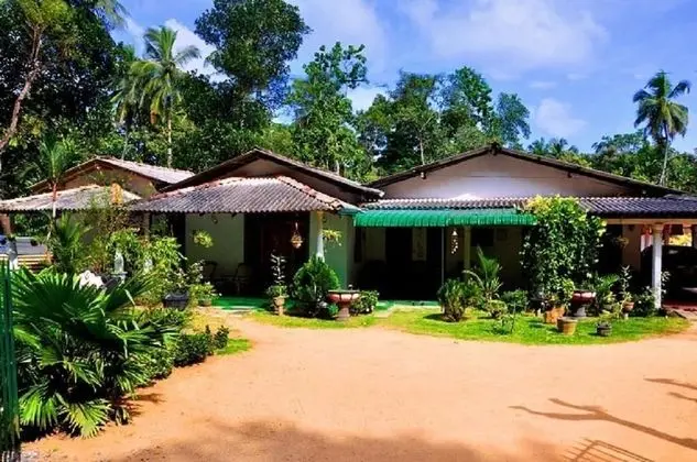Lal HomeStay
