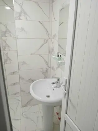 Lal Hotel