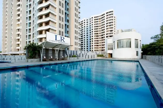 Lalco Residency - Havuz