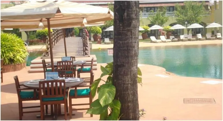 The LaLiT Golf & Spa Resort Goa - Havuz