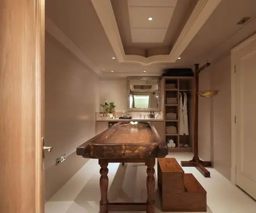The LaLit London - Small Luxury Hotel of the World - Spa