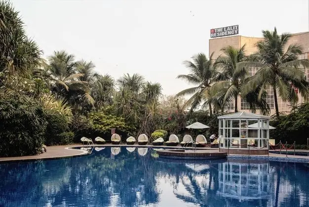 The LaLiT Mumbai - Havuz