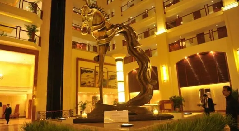 The LaLiT Mumbai - Lobi