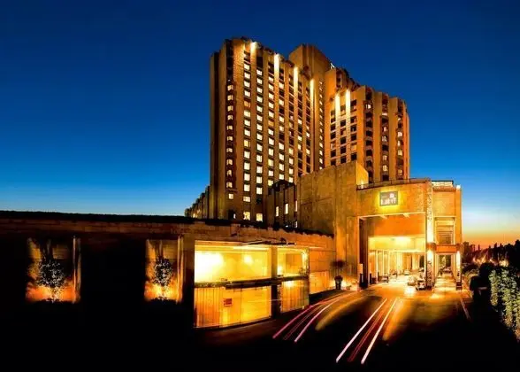 The LaLiT New Delhi - Dış Mekan