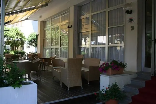 Lalla Beauty & Relax