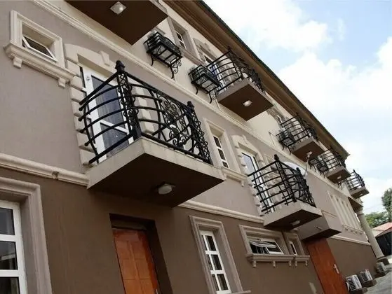 LaMaison Hotel