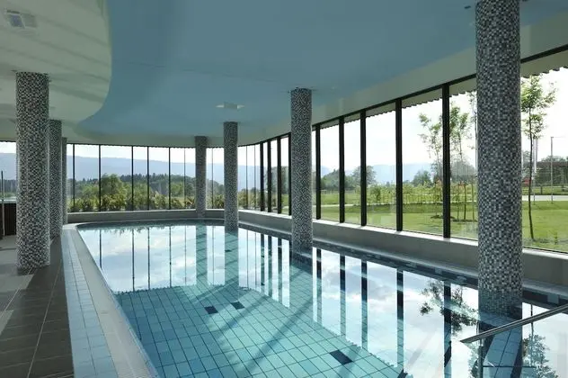 Lambergh Château & Hotel - Havuz