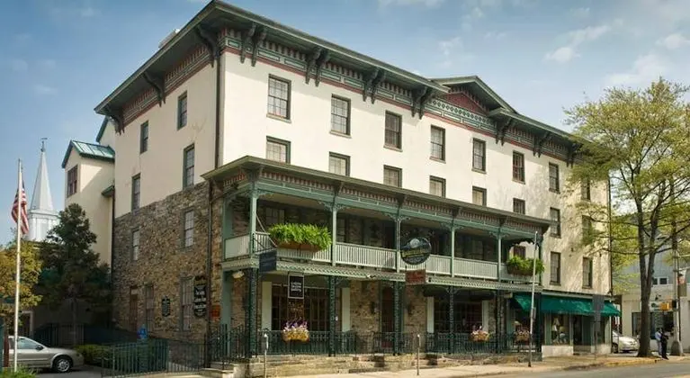 Lambertville House