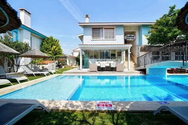 Lamira Suites Alacati - Dış Mekan