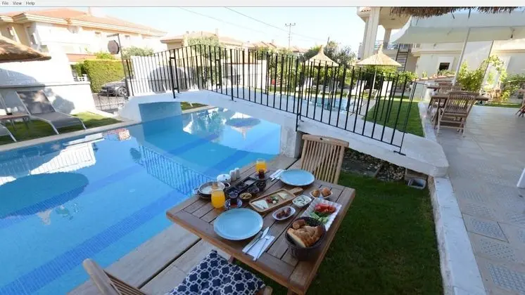 Lamira Suites Alacati - Havuz