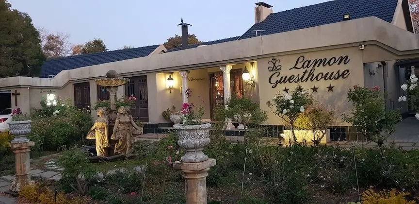 Lamon Guesthouse