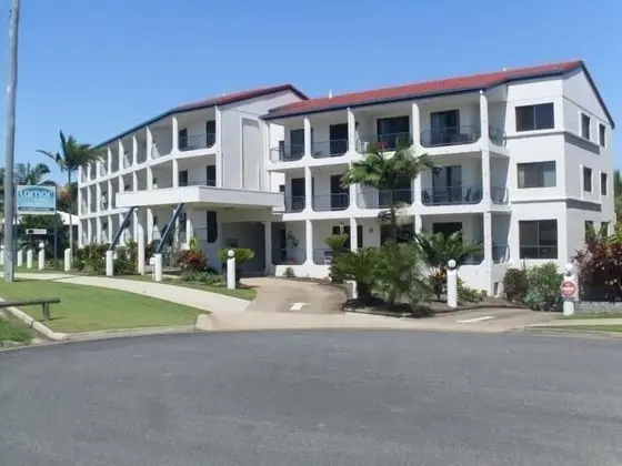 Lamor Apartments