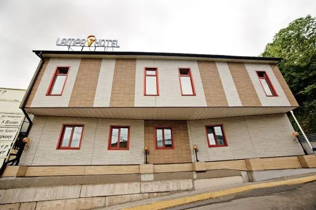 Lampa Hotel
