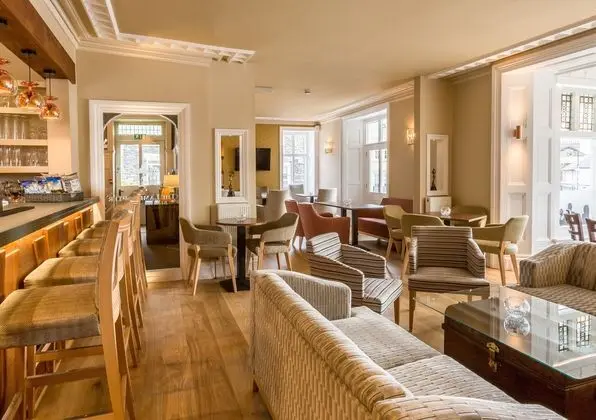 Lamplighter Dining Rooms - Lobi