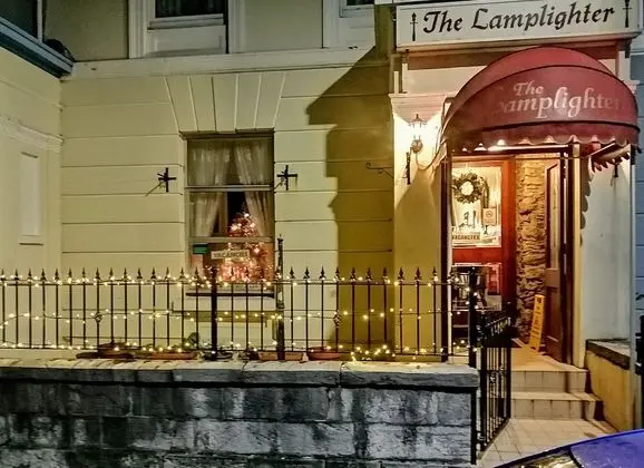 Lamplighter Guesthouse - Dış Mekan