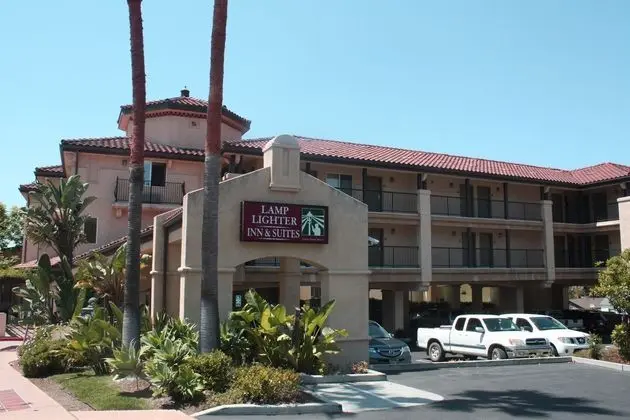 Lamplighter Inn & Suites