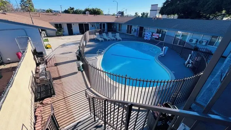 Lanai Motel - Havuz