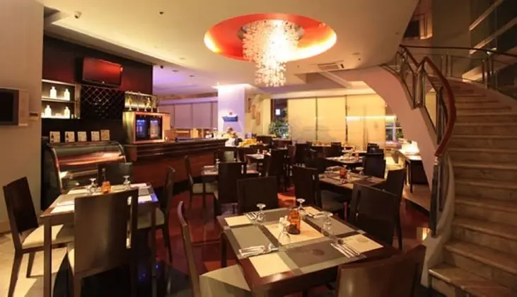 Lancaster Hotel - Yeme / İçme