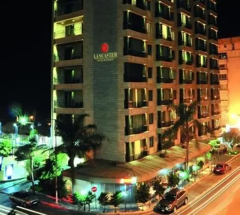 Lancaster Hotel Raouche - Dış Mekan