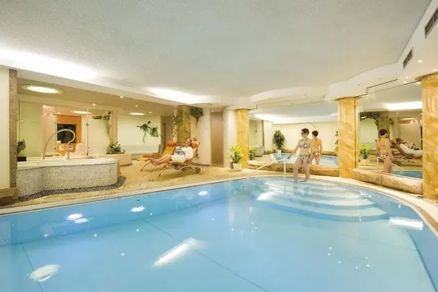Landhotel Buller - Havuz