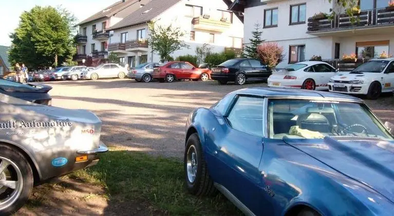 Land-gut-Hotel zur Burg Nürburgring-Eifel