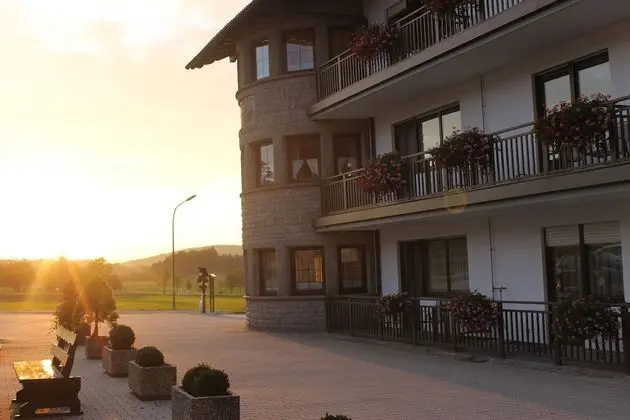 Landhotel Kastanienhof - 1