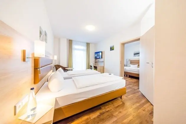 Landhotel Küffner - 1