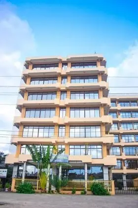 LAND MARK HOTEL