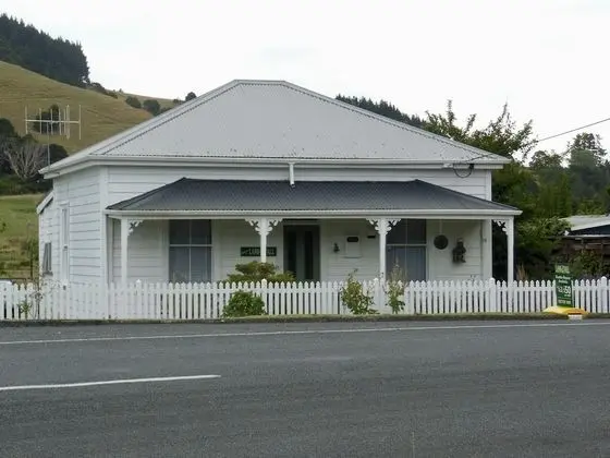 Landfall Cottage