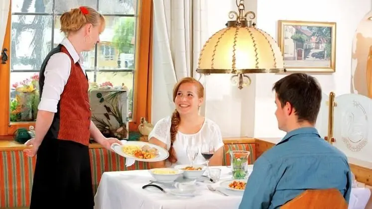 Hotel Landgasthof Schwanen - Yerinde Yemek