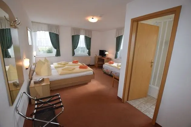 Landgasthof Wolfsgrund - 1
