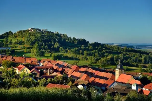 Landgasthof Zum Hirschen - Genel