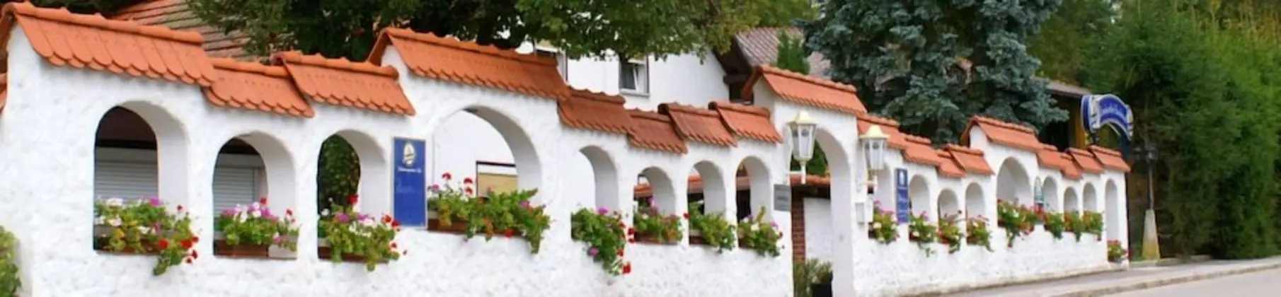 Landgasthof Zur Schwärzenburg - Familie Zwicknagl - 1