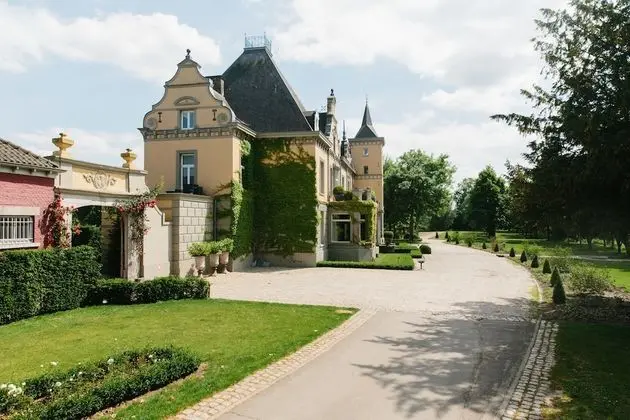 Landgoed Kasteel de Hoogenweerth - Dış Mekan