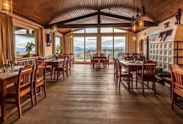 Landguthotel Zur schönen Aussicht - Yerinde Yemek