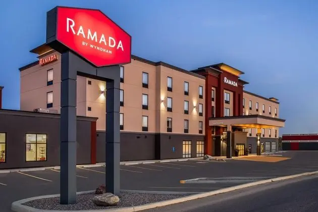 THE Landing Hotel & Conference Center - Dış Mekan