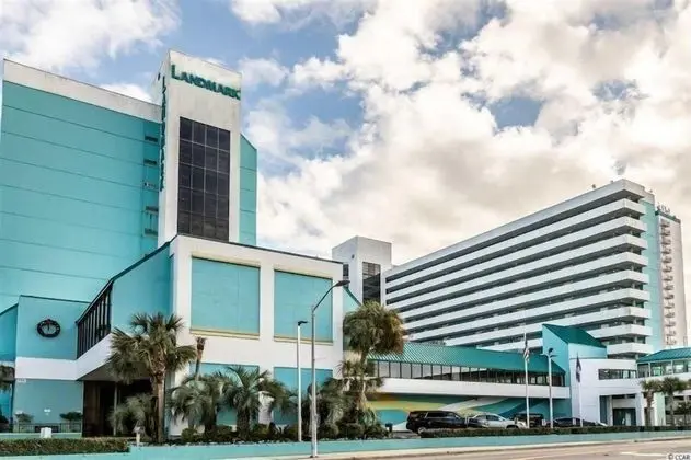 Landmark Resort 945