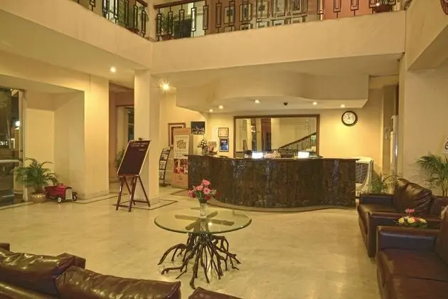 Landmark Hotel Guwahati - Lobi