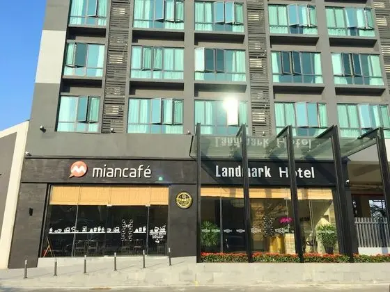 Landmark Hotel - Dış Mekan