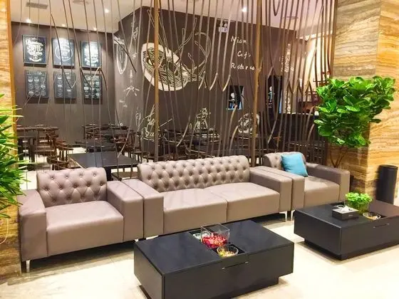 Landmark Hotel - Lobi