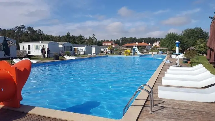 Land's Hause Bungalows - Havuz