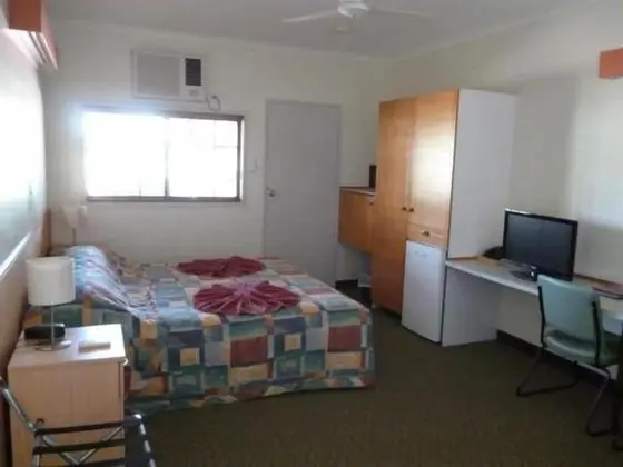 Landsborough Lodge Motel - Oda