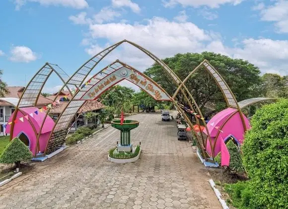 Lang Noi Tan Lap Hotel - 1