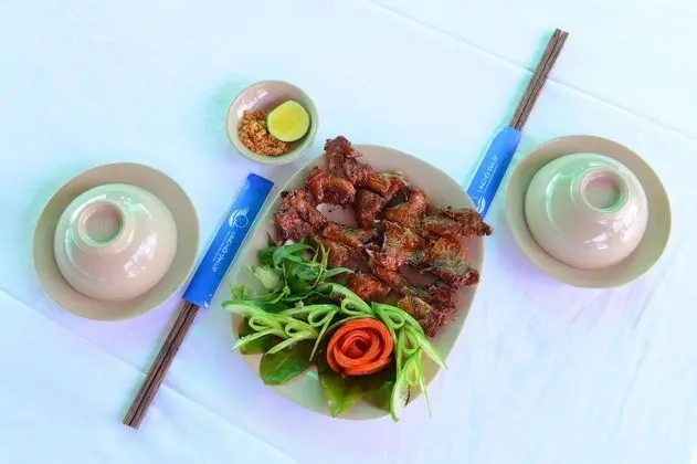 Lang Noi Tan Lap Hotel - Yerinde Yemek