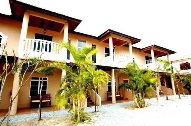 Langkapuri Inn