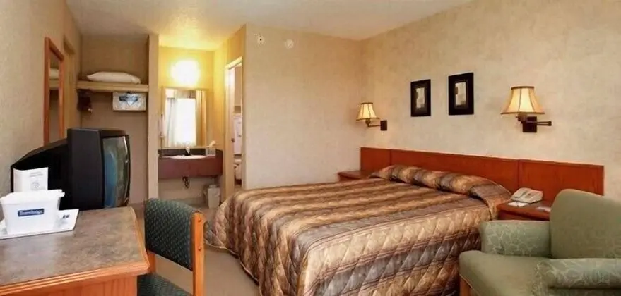 Langley Hwy Hotel